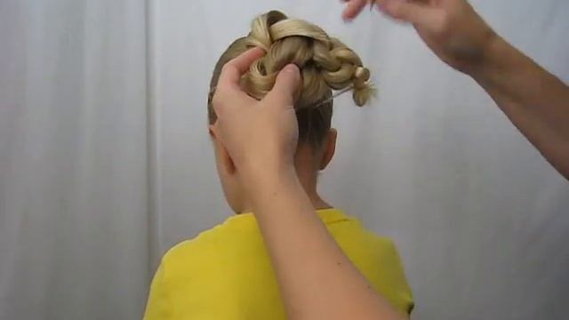 Knotted Bun & Micro Braids | Back-to-School Hairstyle | BabesInHairland.com смотреть онлайн