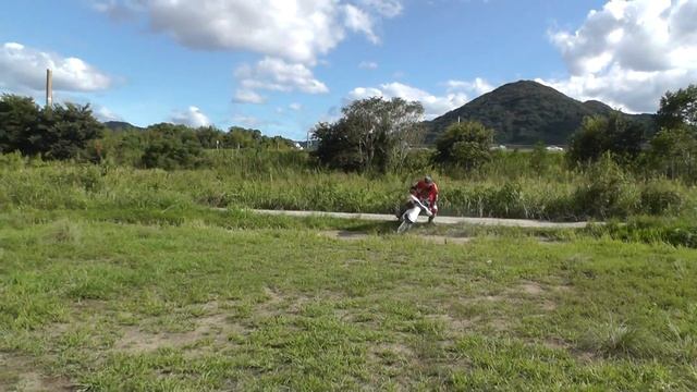 EZ-9 河川で暴れる смотреть онлайн