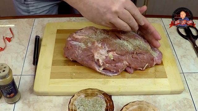 ЗАПЕЧЁННАЯ ШЕЙКА В РУКАВЕ К ПРАЗДНИКУ. ? РЕЦЕПТ ДОМАШНЕЙ КУХНИ?️ смотреть онлайн