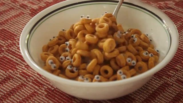 Googly Eyes: Cereal Killer смотреть онлайн