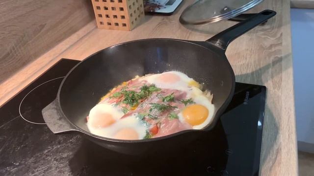 Сэндвич с яйцом и беконом | Рецепт домашнего сэндвича смотреть онлайн