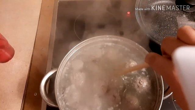 Суп с фрикадельками .