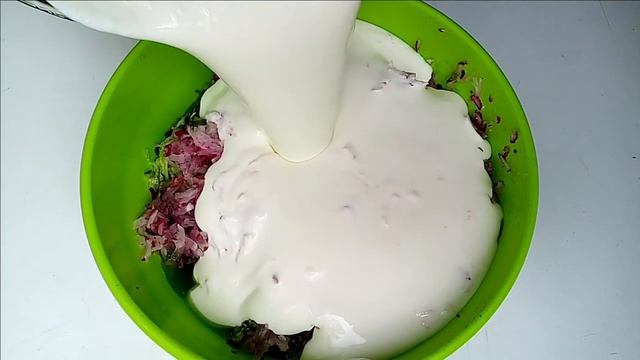 Холодный Огуречный Суп с Мятой смотреть онлайн