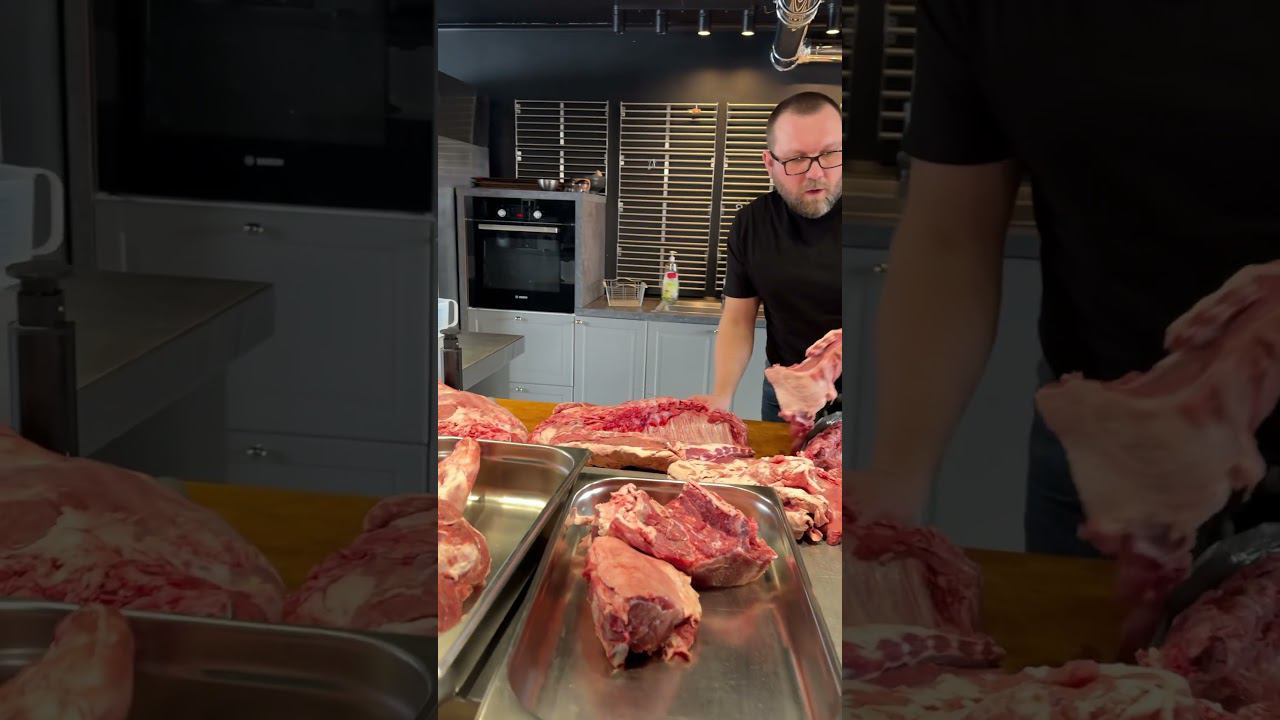 Копчу целого кабана смотреть онлайн