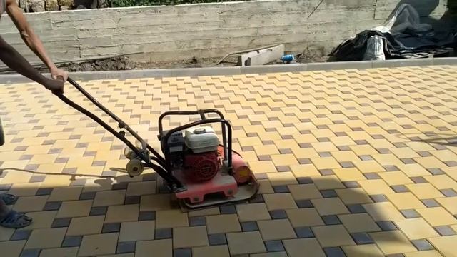 Аренда виброплиты Grost VH 80 (80 кг) в Симферополе, доставка по Крыму смотреть онлайн