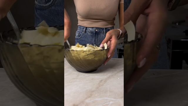 Пироги с кабачками и грибами