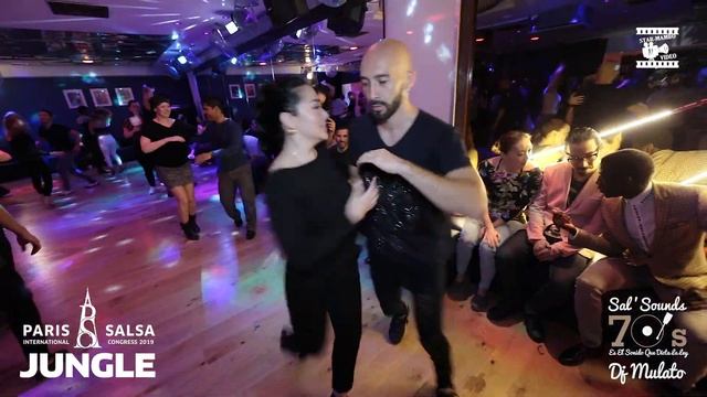 Angelo & Jay Lee - salsa social dancing @ SAL'SOUNDS 70's Party смотреть онлайн
