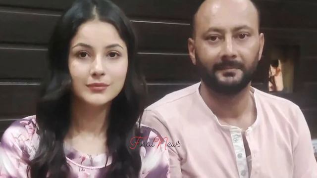 Papa Gill, Mama Gill और Shehbaz के साथ Shehnaaz Gill की मस्ती, Viral हुआ Video | FinalNews смотреть онлайн