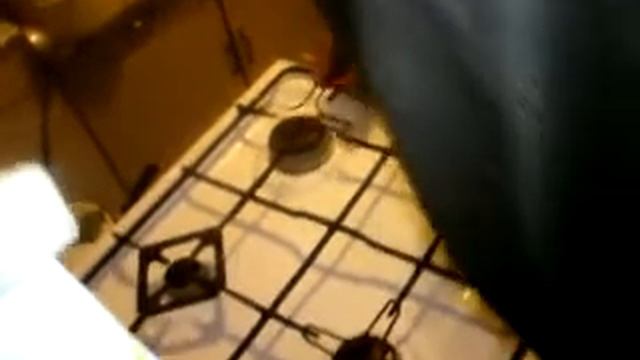 Пьяные руки плиту собирают смотреть онлайн