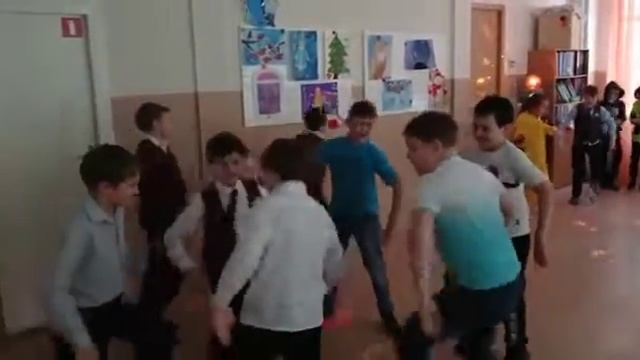Новогодняя дискотека в 3А классе, 25 Декабря 2020 смотреть онлайн