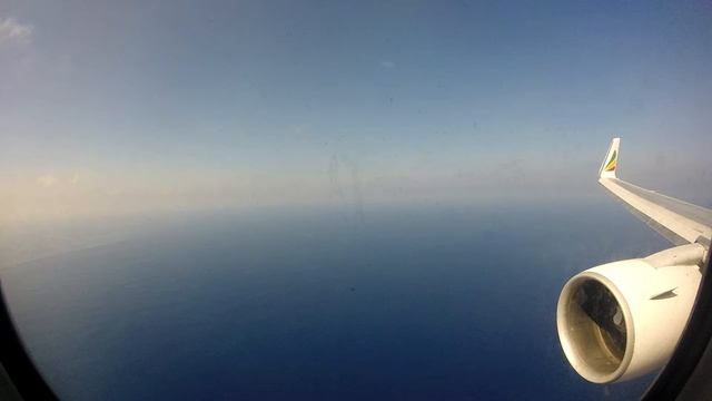 Ethiopian Airlines B767-300 Landing Seychelles International Airport смотреть онлайн