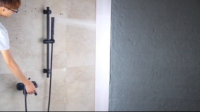 Черный смеситель для душа + шланг + держатель смотреть онлайн