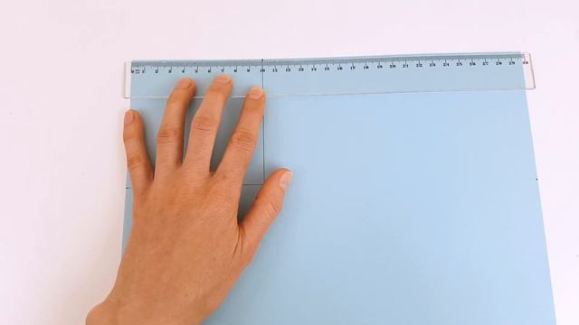 Как вырезать квадрат из бумаги Как сделать квадрат из листа А4 Как разлиновать лист А4 на квадраты смотреть онлайн