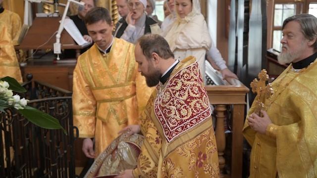 Божественная литургия в храме Владимирской иконы Божией Матери в Куркино смотреть онлайн