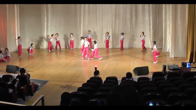 Dance Kids/Танцуют малыши