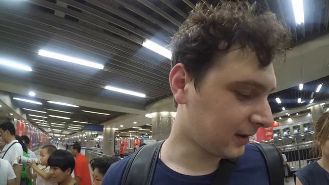 ЗАПІЗНИВСЯ НА ЛІТАК смотреть онлайн