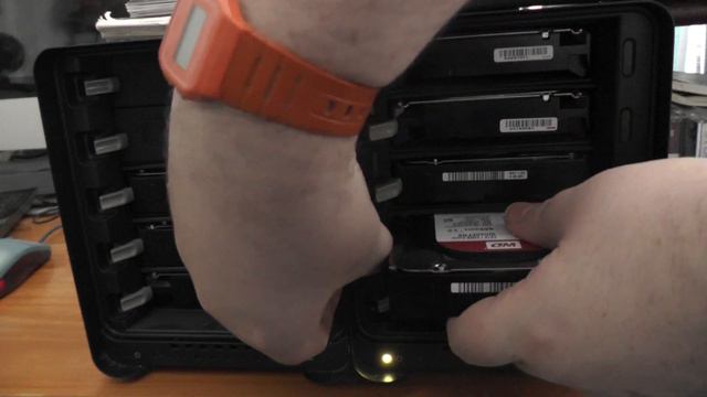 Red Alert! Drobo Double Drive Fail - Seagate 5TB & 8TB смотреть онлайн