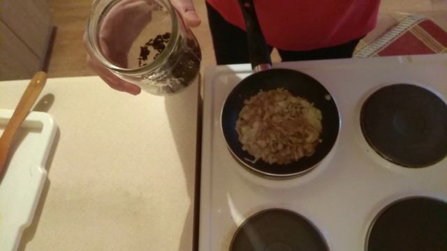 ЖАРЕНЫЕ ЖУКИ ПО-ЯПОНСКИ ( Fried bugs sorcerers in Japanese) смотреть онлайн