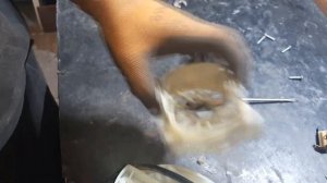 Makita Elm3320: замена подшипников не спасло ситуацию.