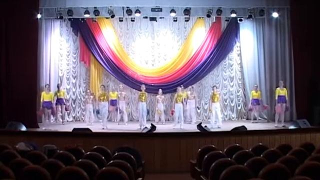 "Дети солнца" исп. хореогафический кол-в "Золотица", преп. Карташова С.А. смотреть онлайн