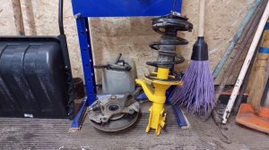 Замена передней и задней стойки и ТО Honda Stream rn1