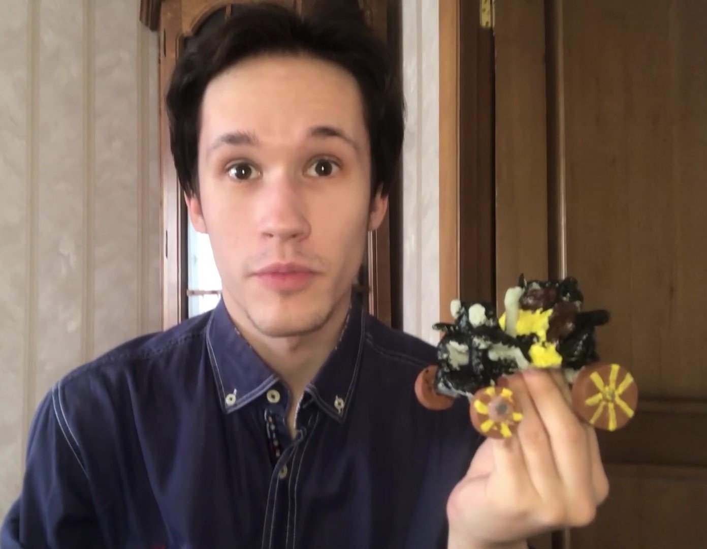 Первый русский автомобиль: леплю из глины модель автомобиля Фрезе и Яковлева смотреть онлайн