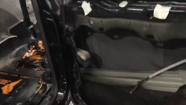 Volkswagen Touareg шумка. Хозяину нравится внешний вид и динамика, но не очень нравился шум в салон смотреть онлайн