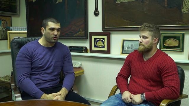 Билял Махов - о своем первом бое в UFC смотреть онлайн