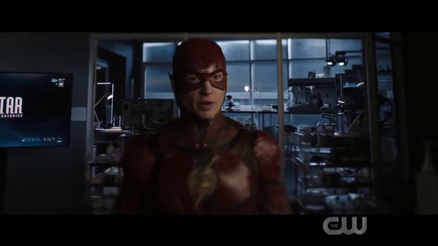 Встреча Двух Флешов из Фильма и из Сериала!!! смотреть онлайн