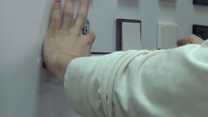 GIRA. Монтаж выключателя. Установка рамки.