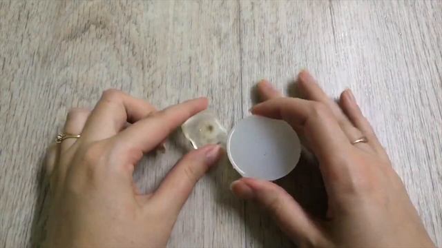 Способ избежать долгой шлифовки и полировки украшений из эпоксидной смолы. Полезные хитрости! смотреть онлайн