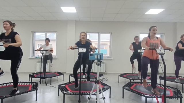 Джампинг ДЕРБЫШКИ. Тренер Альбина. смотреть онлайн