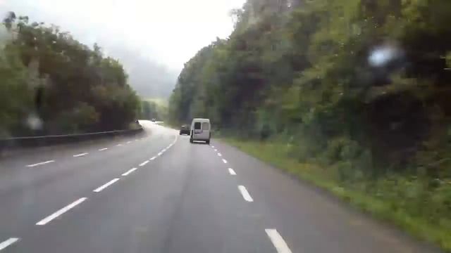 Biarritz to Saint Jean Pied de Port смотреть онлайн