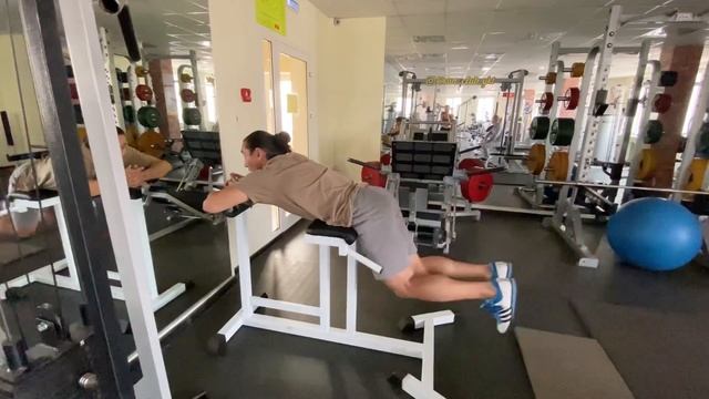 Обратные гиперэкстензии смотреть онлайн