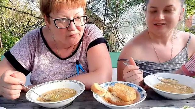 пожрем/Мукбанг семейный/Мукбанг суп с чечевицей/обжор и разговоры на камеру