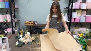 Упаковка букета в фоамиран/ Нежный букет с характером от Кати/ Почти круглый букет