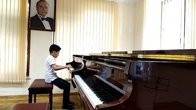 Гаджызаде Мурад (HAJIZADA MURAD) - Фикрет Амиров – “вроде марша” смотреть онлайн