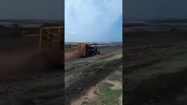 Навозоразбрасыватель ПРТ-10 с установленным на нем разбрасывателем SRT12 смотреть онлайн