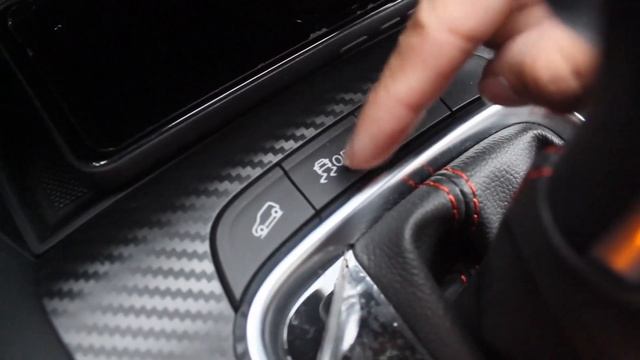 2022 MG ZS T Trophy - The ZS T Stands Up to its Competition! | CAR REVIEW #45 смотреть онлайн