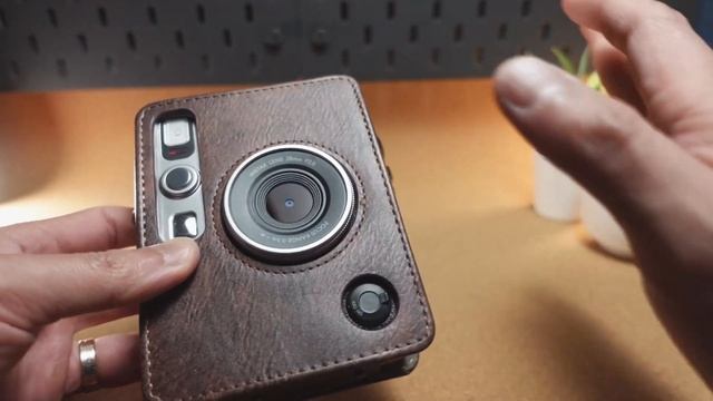 The Best Synthetic Leather Case for Fujifilm Instax Mini EVO Instant Camera—And It's Only $21 смотреть онлайн