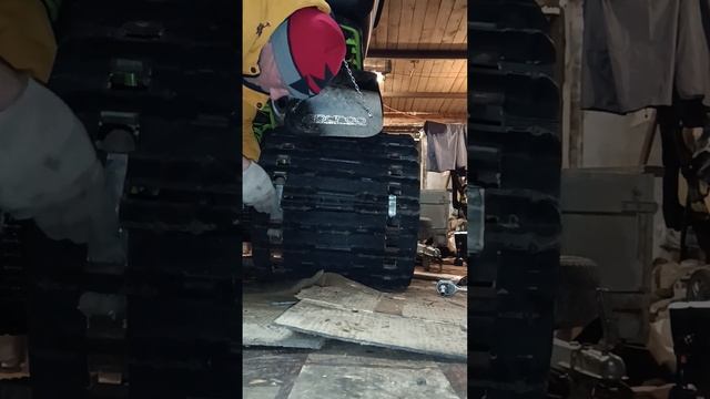 Гусянки на квадроцикл смотреть онлайн