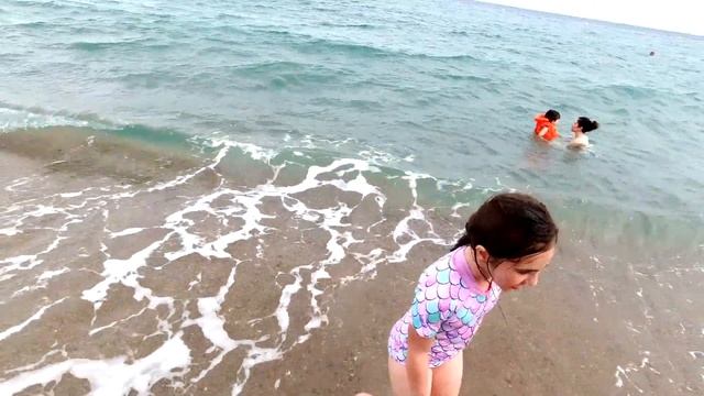 Пляж де Фрежюс-Лазурный берег! Frejus beach✌️ смотреть онлайн