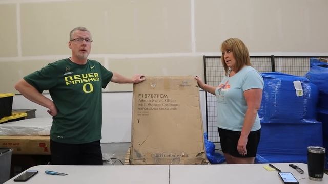 With only 7 items how will we possibly make any money in this humpday liquidation pallet unboxing?! смотреть онлайн