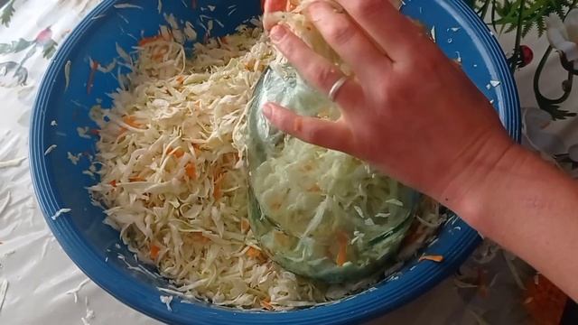 Квашу капусту! Один рецепт на всі віки, смачно і корисно!!! смотреть онлайн