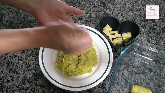 Experimente esse croquete de milho recheado com queijo#croquetedemilho #receitabarata смотреть онлайн