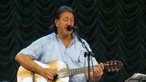 Олег Митяев. В облаках у водопада..