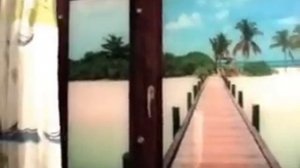 Пример фальш-окна - имитация вида из окна в ванной