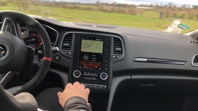 Renault Megane RS TCe 300 Acceleration & Launch Control смотреть онлайн