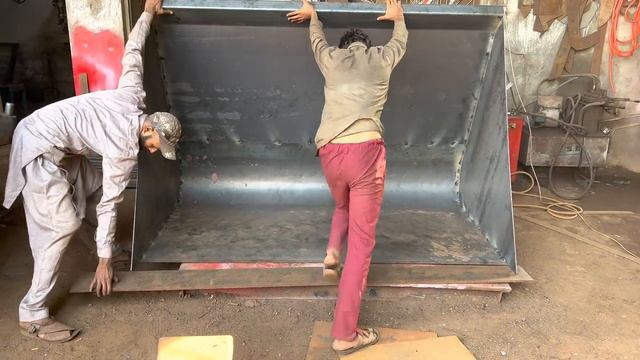 Процесс производства ковша гидравлического погрузчика смотреть онлайн