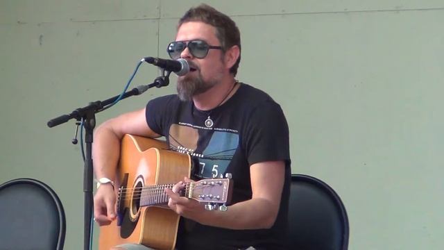 Саша Растич (7 Раса) - Серенада Трубадура (cover) @ OZ-Rock Acoustic Орехово-Зуево 20.08.2016 смотреть онлайн